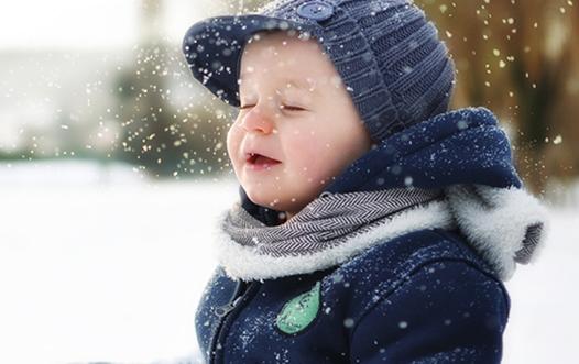 宝宝春捂怎么捂才恰到好处,婴儿春捂秋冻的正确方式