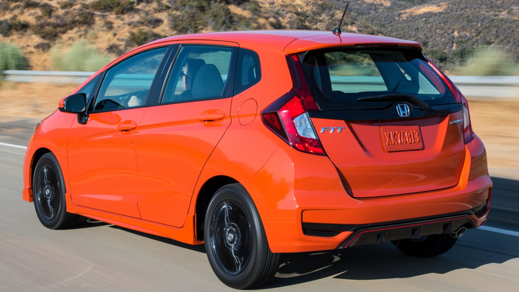 一代经典驾驶者之车,10万元年轻人的第一台车