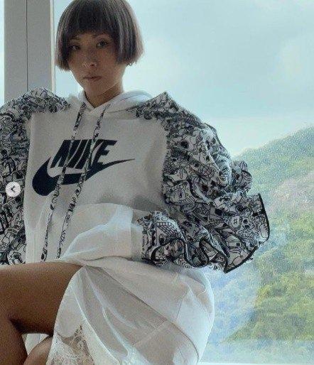 顶风作案！辱华风波还未结束，陈奕迅老婆上架阿迪达斯惹众怒