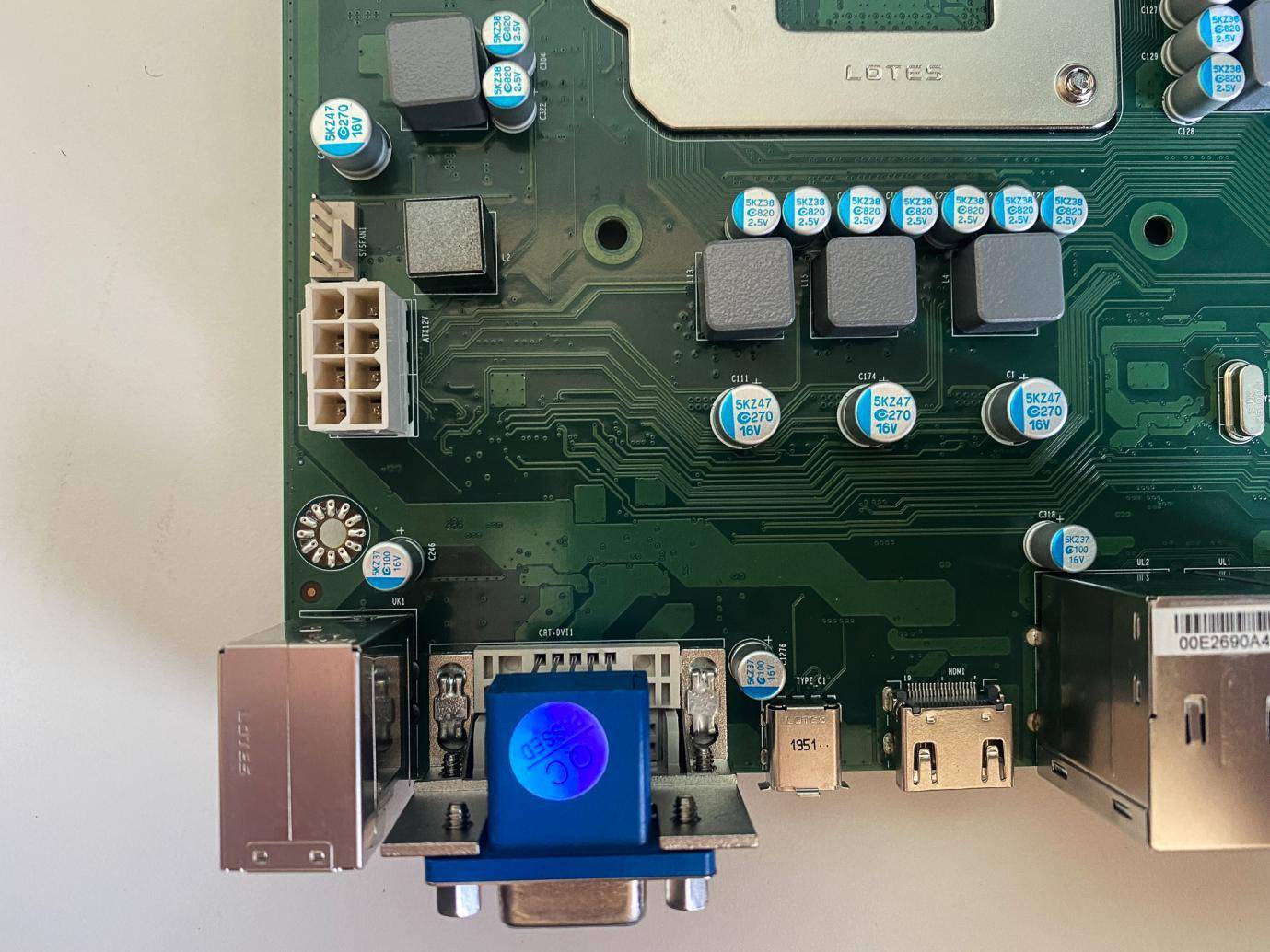 换cpu和主板电脑里的东西还有吗,电脑系统是装在主板还是cpu上