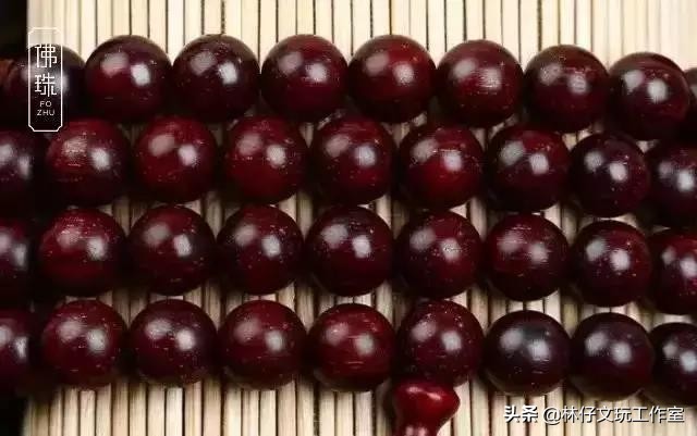 老山檀香手串男士戴多大尺寸,男士戴牦牛角手串多大尺寸的