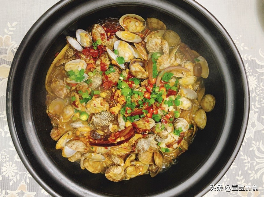 好吃的花甲粉丝煲花甲汤,冬日暖胃还美味的香锅花甲粉丝煲