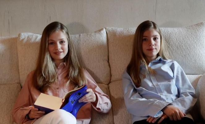 西班牙俩公主差几岁,西班牙公主两姐妹谁漂亮