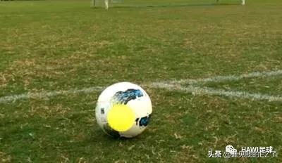 足球脚弓推射与脚内侧踢球的区别,脚弓推射和脚背抽射