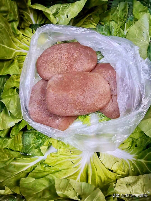 打卡弥勒可邑小镇，锦屏山风景区，在菜市场看到了一个奇怪的蔬菜