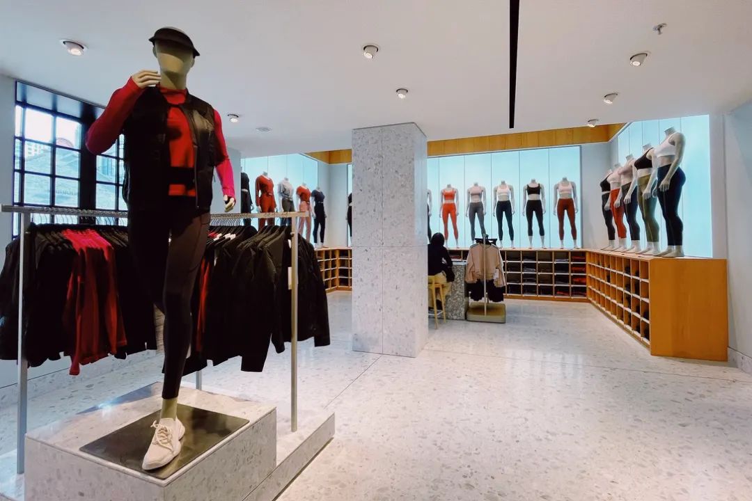 上海lululemon旗舰店开业 (lululemon新天地开业)
