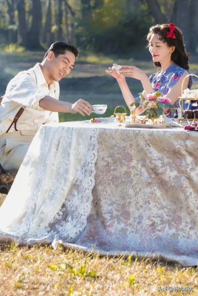 林志玲蕾丝蝴蝶结,45岁林志玲肌肤显嫩如少女