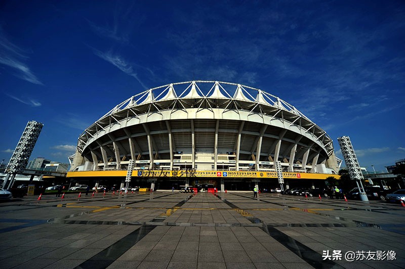 武汉体育中心主体育场,武汉体育中心馆