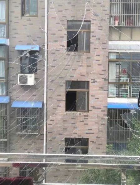 煤气罐把阀打开了也不出气怎么办,煤气罐把手很紧怎么回事