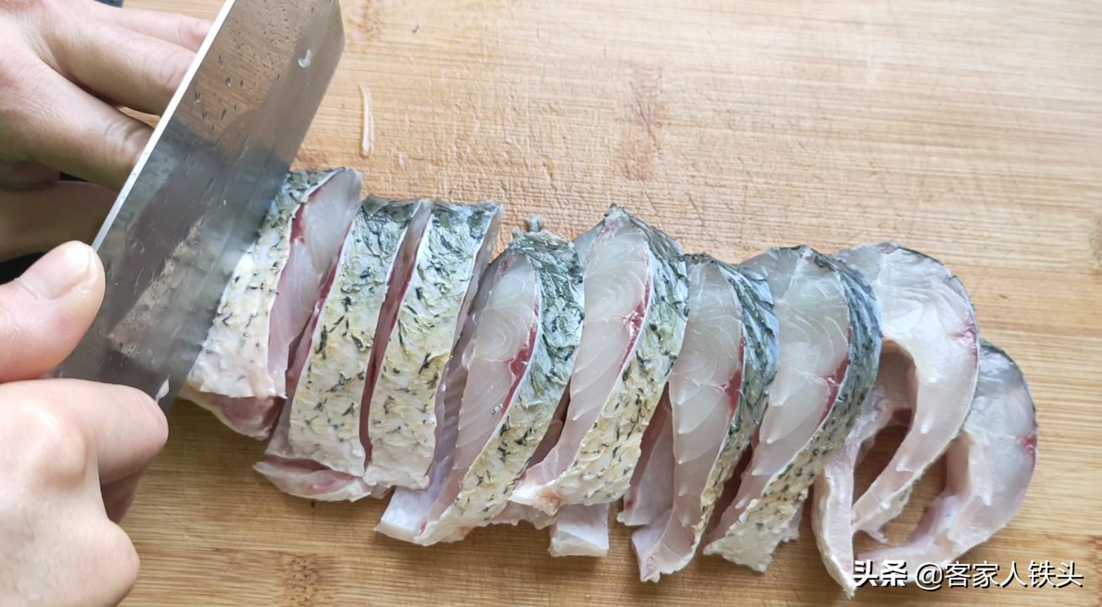 客家炖草鱼的正确方法,客家红烧草鱼的家常做法最简单的