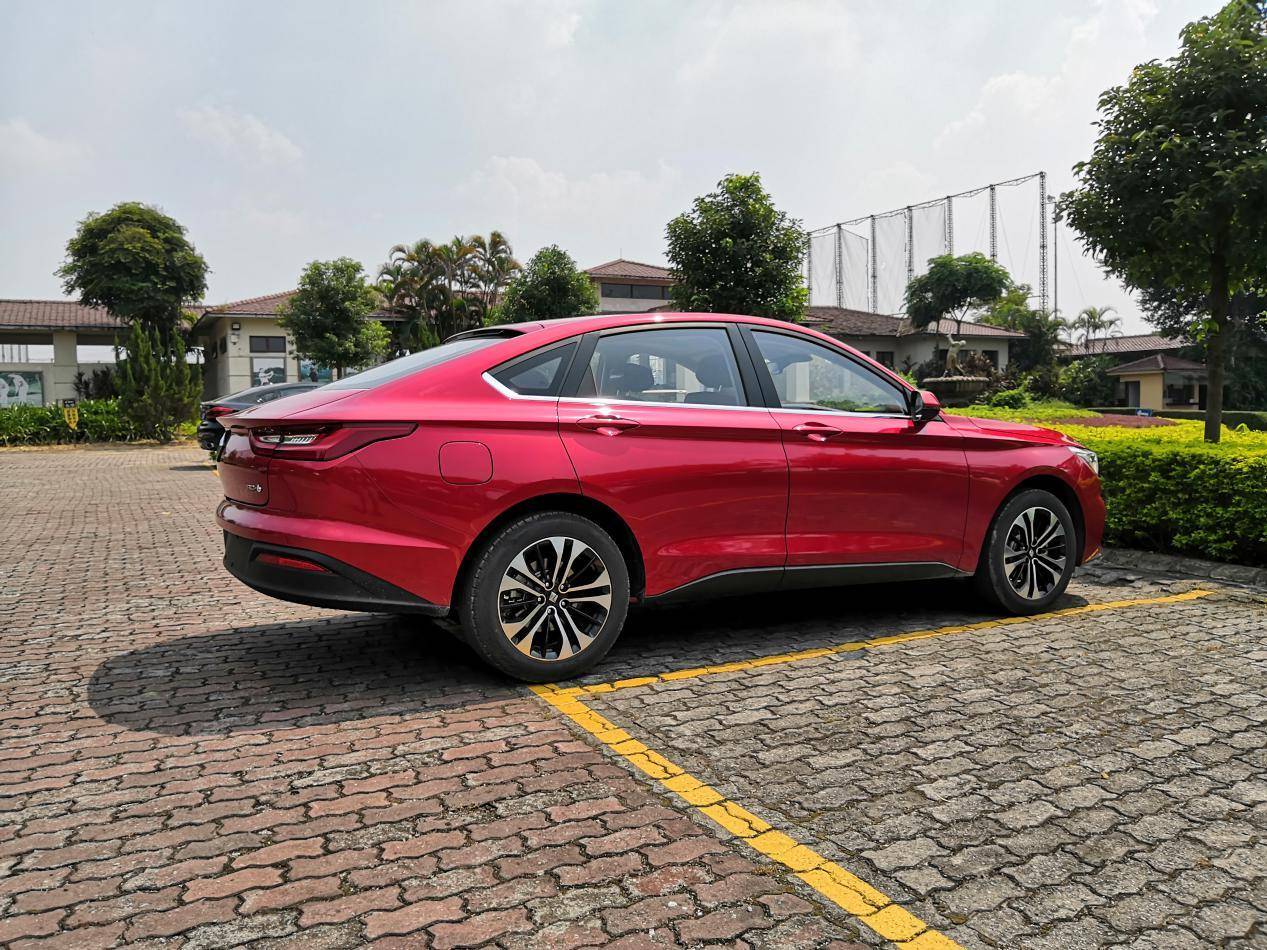 有里有面的车型,百万内四座轿跑