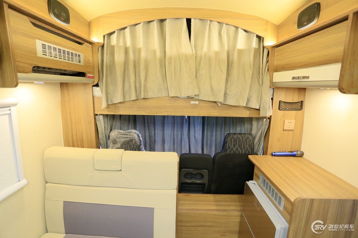 房车大全20-30万的c型房车新选择,房车大全20-30万的c型房车详解