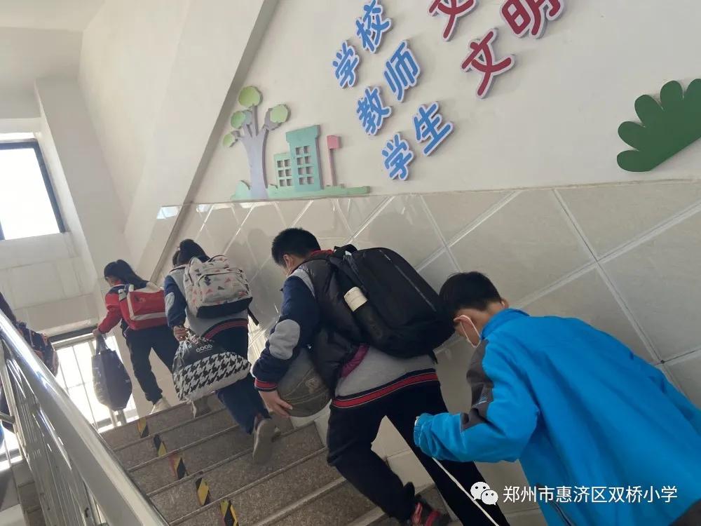 小学最美班级评比六一,2021年全国最美小学生颁奖仪式