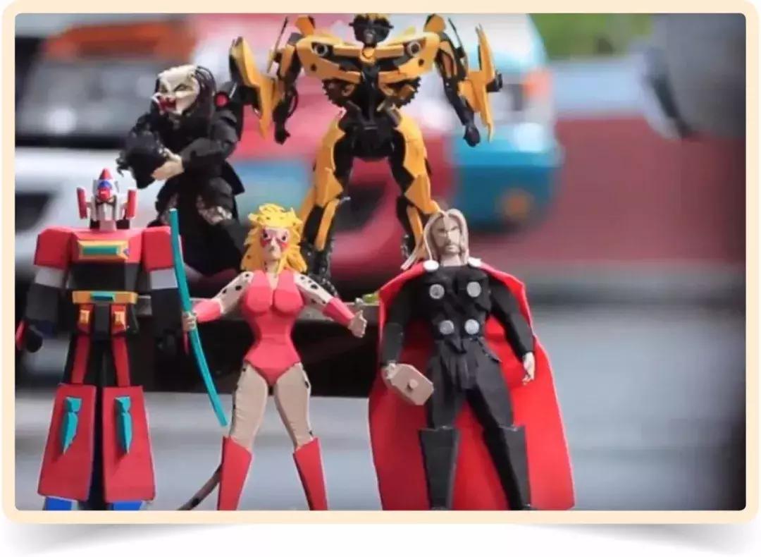 男孩毁了他的手办,亲手毁掉一个二次元手办