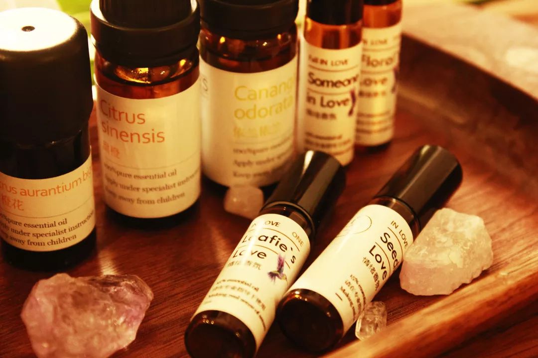 减龄密钥-让情绪流动的气味芳疗