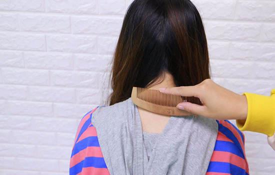 头发蓬起来该怎么梳最好看,头发太蓬松怎么弄背头