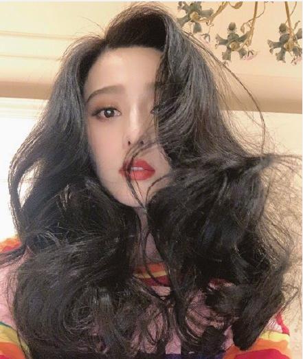 比较火的女明星发型搭配,女明星造型心机发型