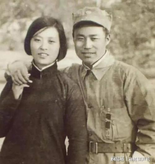 “疯子”将军王近山，因婚姻悲剧被开除*党**籍，与妻子老死不相往来