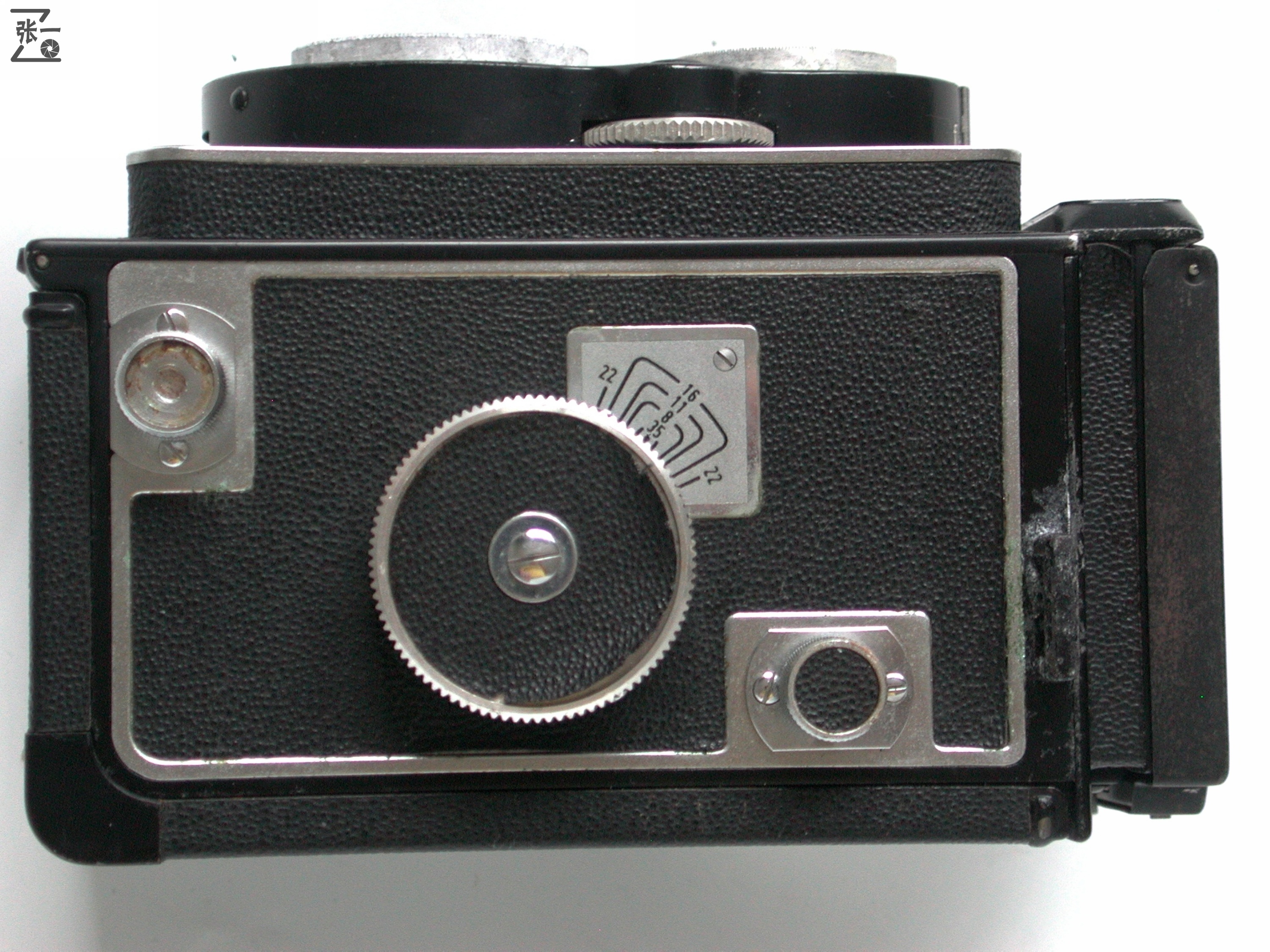 右手调焦的双反照相机：WalzflexIIIA！日本制造