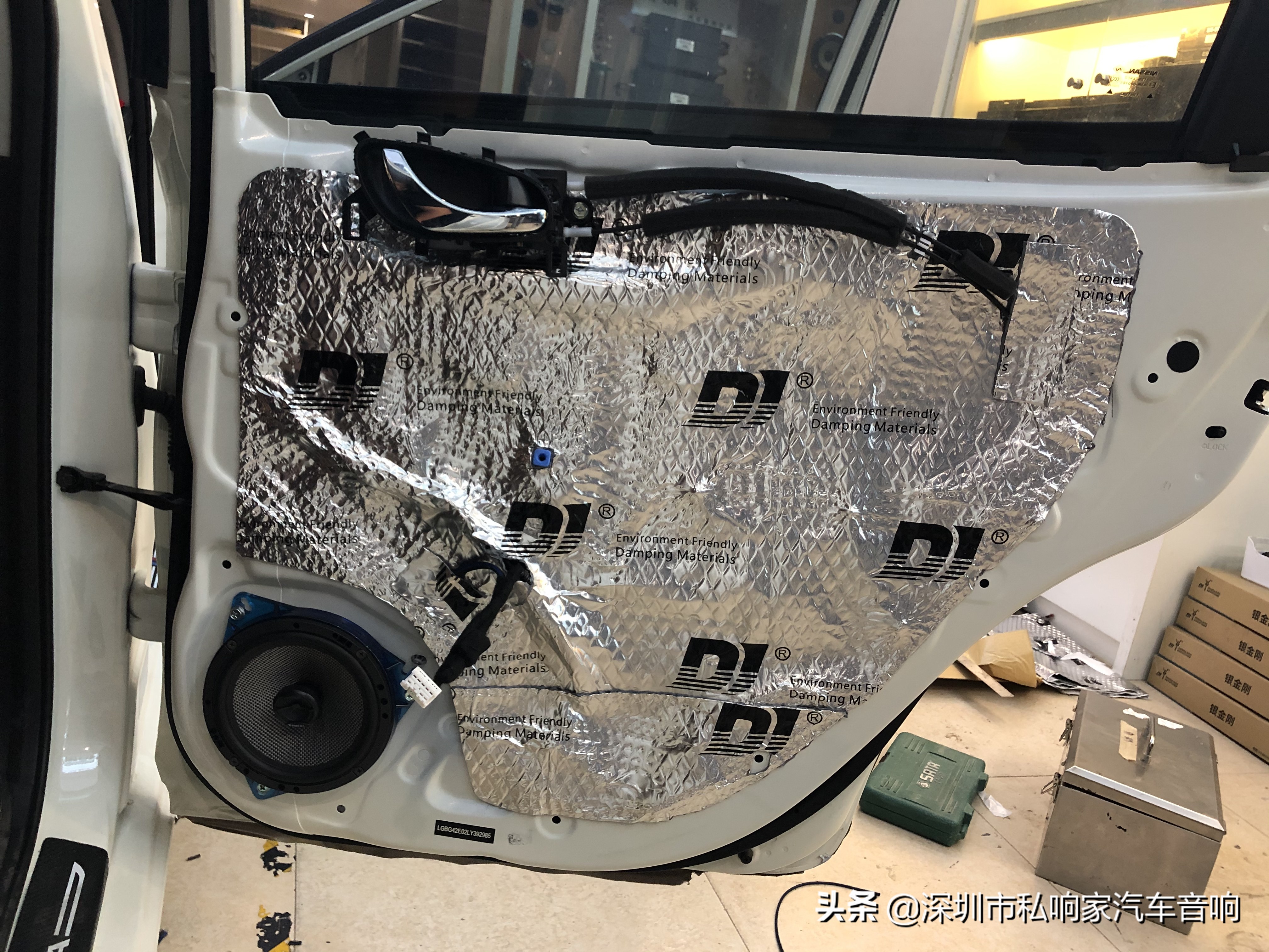 骐达平民改装,骐达原装音响调节教程21款