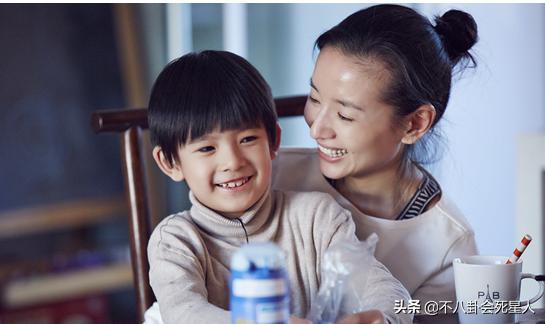 星二代遗传好基因：姚明11岁女儿身高1米8，曹颖的儿子长相帅气