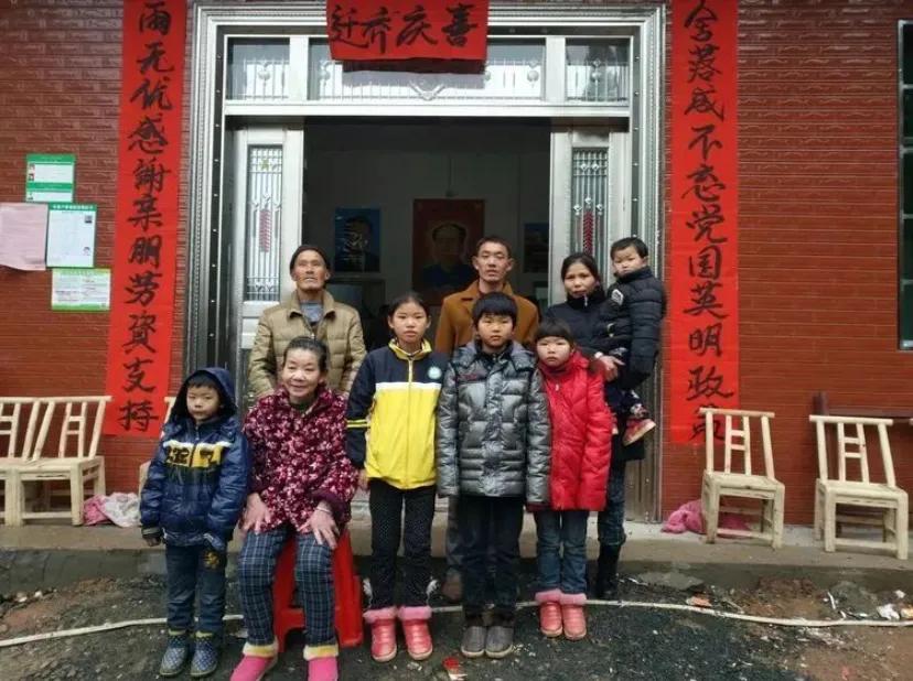 鐮旂┒鐢熸憜鎽婂崠楦$埅,鐮旂┒鐢熷崠楦$埅