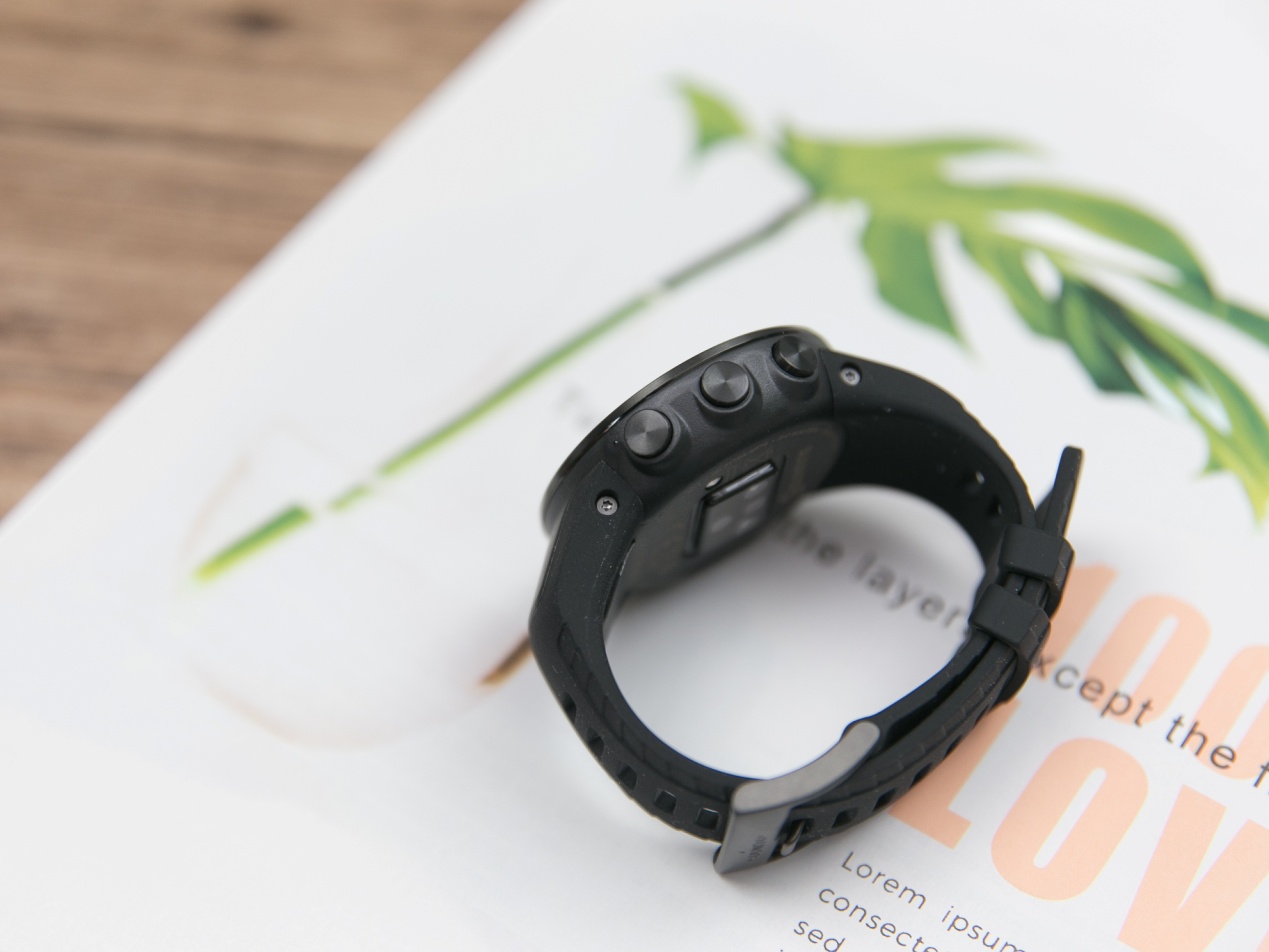 颂拓suunto3fitness智能手表功能,颂拓5专业智能腕表评测