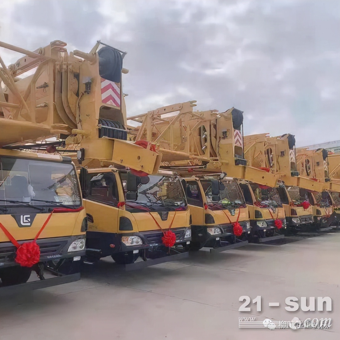 柳工：九龙出征合肥，现在是否要抄底国五起重机？