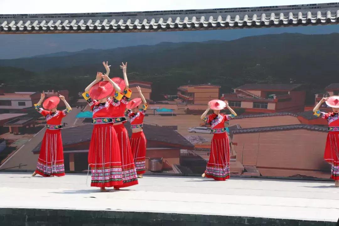 盛大招商丨十万宾朋齐聚安西田垅，百万商机闪现待握！