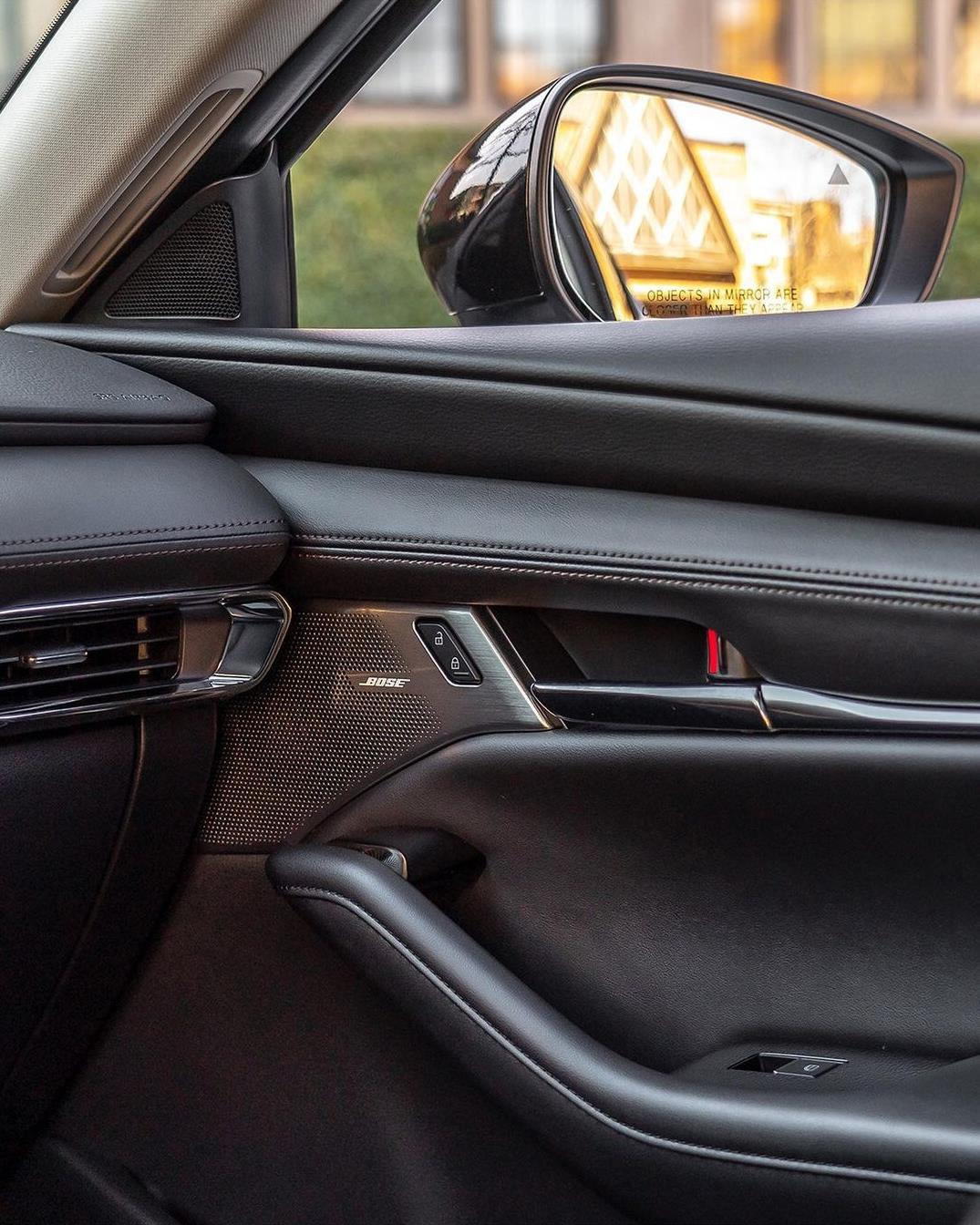 新款马自达32.5t,马自达3昂克赛拉跟思域