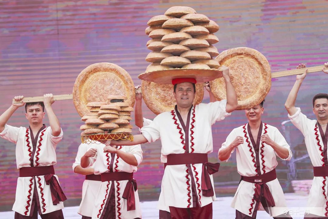 金蝴蝶开业,金蝴蝶开业时间