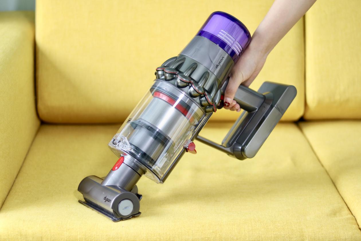 戴森v12强效续航,戴森v11续航