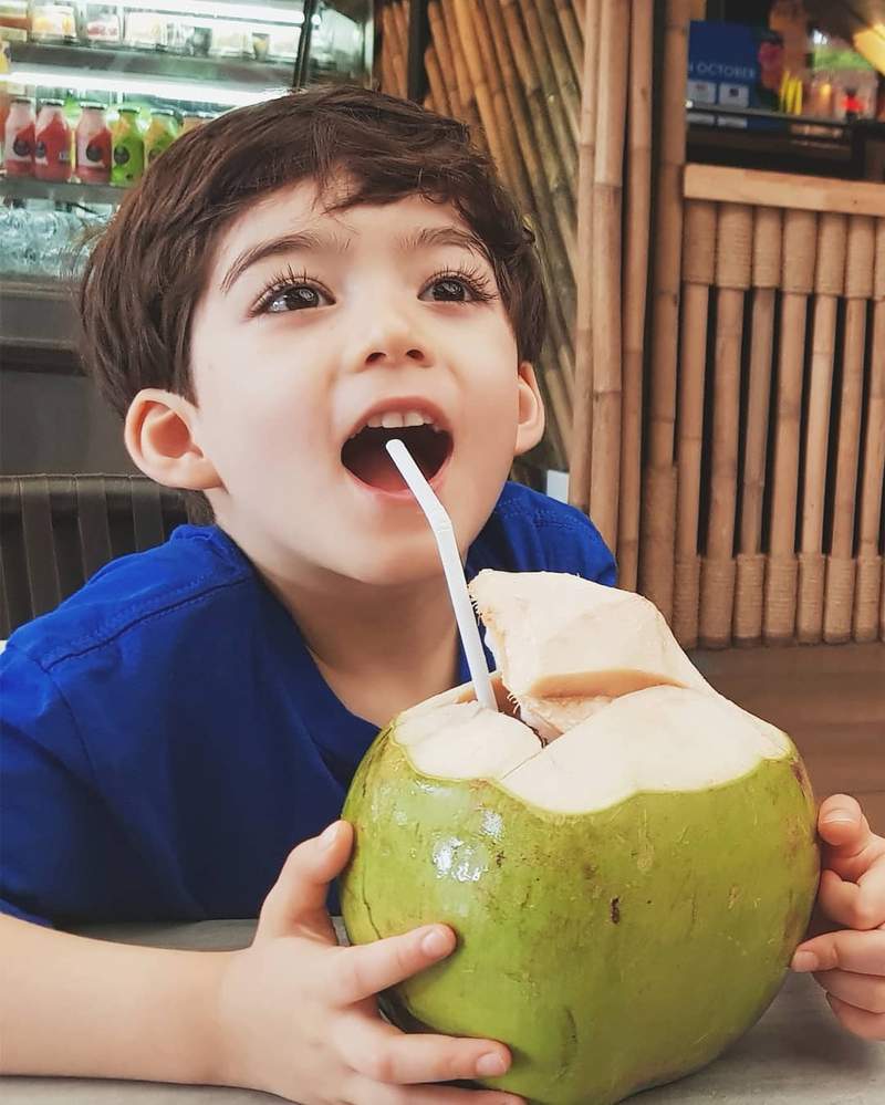 韩国神仙姐弟,混血小姐姐神仙颜值