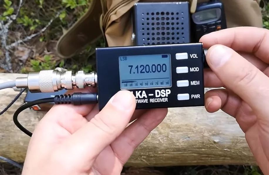 战斗民族的“小块头”，对俄罗斯产Belka-DSP短波SDR收音机的测试