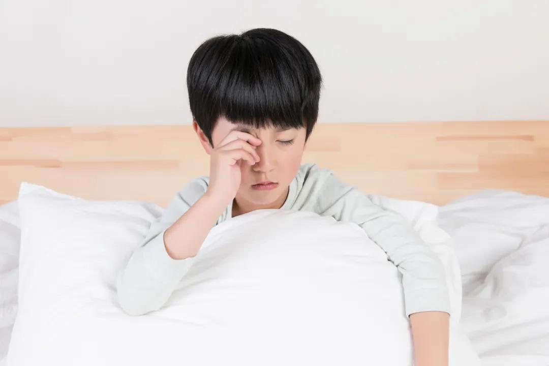麦迪森健康：宝宝频繁揉眼睛不一定是犯困，可能是这些原因