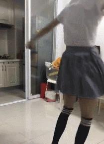 风女重做青蛙,青蛙女网红身材第一视角