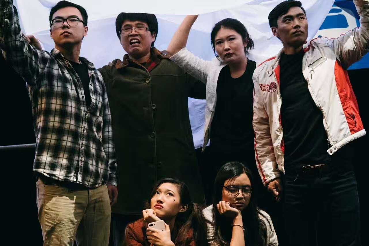 罗小佩，作为戏剧、电影导演的她，曾经学的竟然是神学？