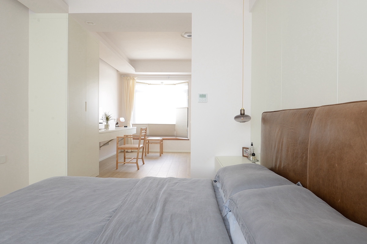 小城的生活简简单单普普通通,很向往学生时代的生活