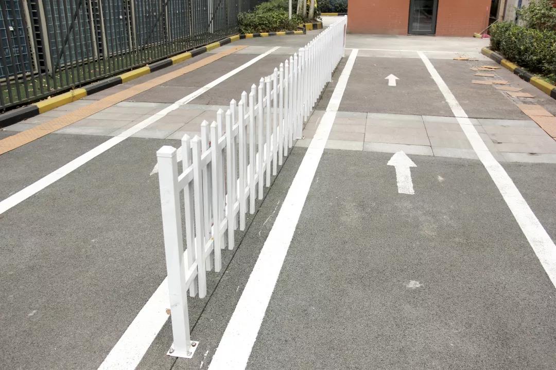 灏忔氮鎺㈡牎鏂板煄鍒嗘牎,灏忔氮鎺㈡牎宸濆ぇ