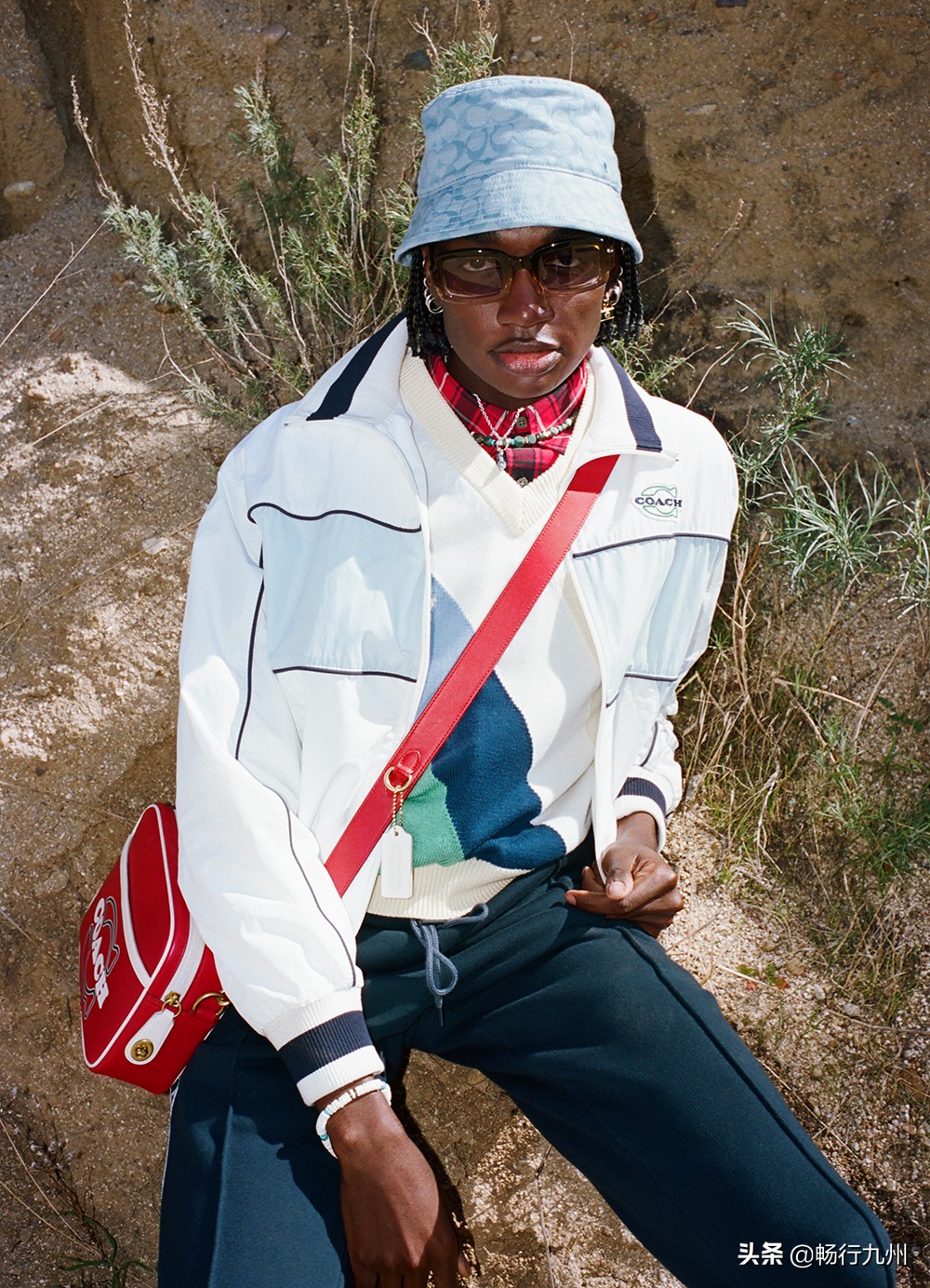 蔻驰2022早春系包,蔻驰早春新款