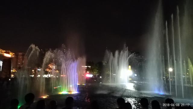 西安事变张学良公馆游玩攻略,张学良西安纪念馆附近有啥玩的