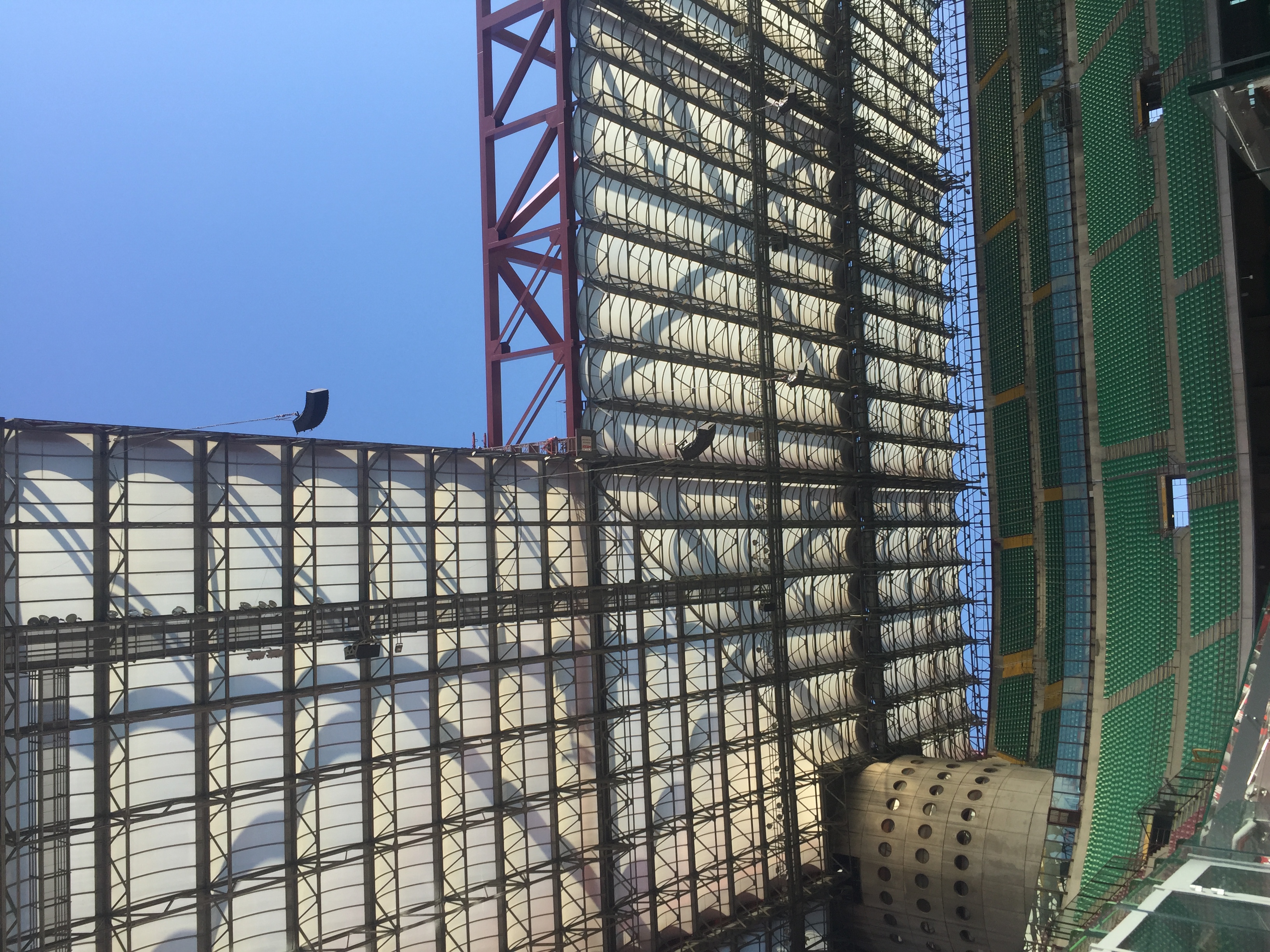 圣西罗红黑军团开场战歌,圣西罗战歌