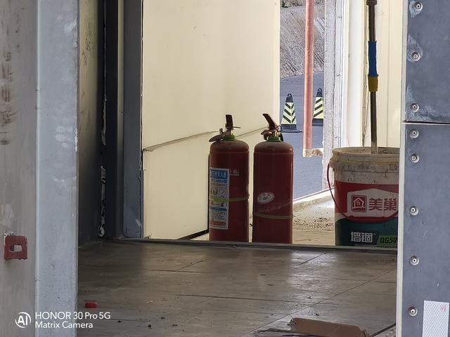 魅族17pro和三星note10+,三星s20和魅族17pro哪个好