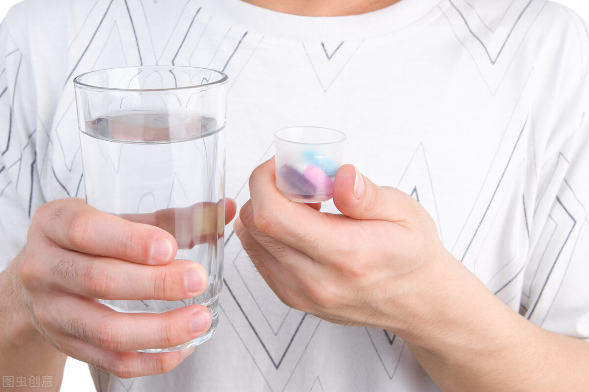 女朋友痛经来了要注意什么,女朋友痛经怎么办教你一招