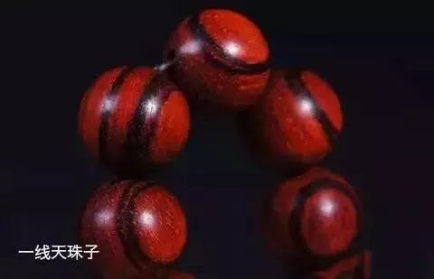 小叶紫檀黑了什么样,小叶紫檀为啥有黑圈