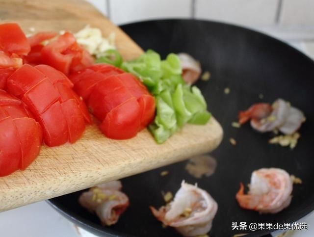 番茄虾仁怎么做才好吃又简单视频,番茄炒虾仁怎么做好吃又方便