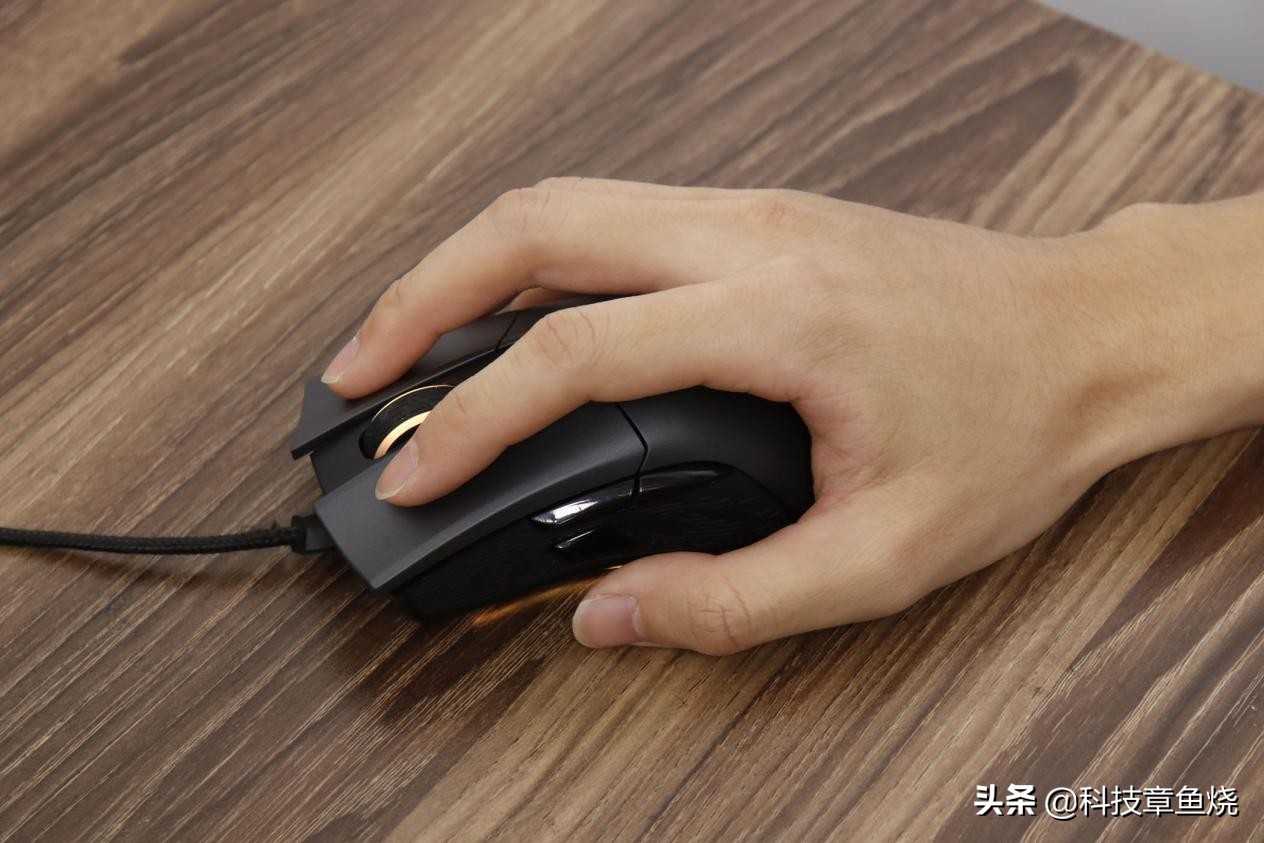 rog战刃打g2标准,rog战刃大g2经典版测评