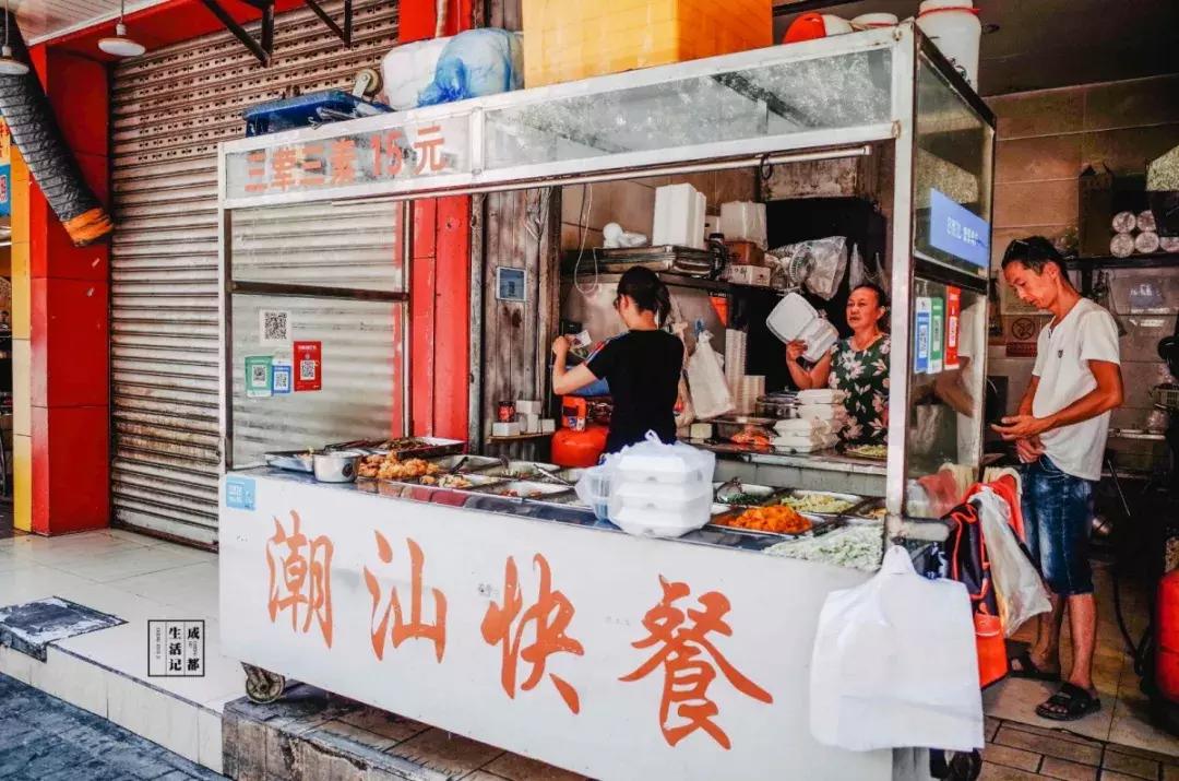 荷花池美食批发市场,荷花池美食街在哪里