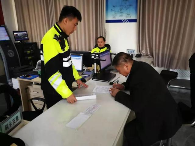 车辆脱审一个月怎么处理,车辆脱审脱保一年多如何处理