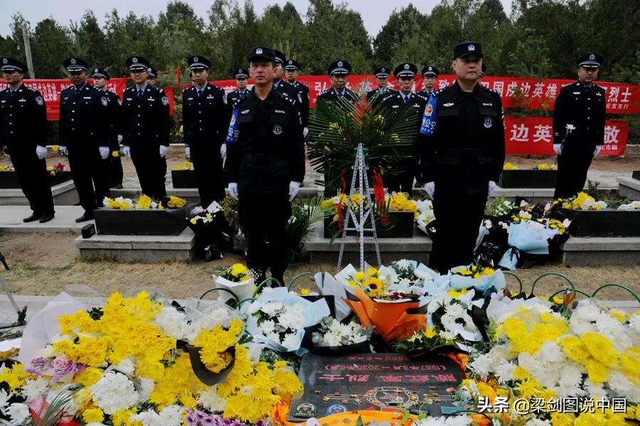 兰州缅怀革命烈士传承民族精神,兰州缅怀先烈